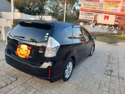 Prius alpha 7 seater