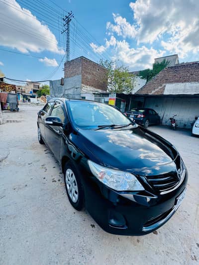 toyota corolla 2012 minor taching  lahore number  leather seats