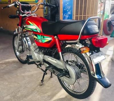 Honda CD 70 | Model 2022 | 9000 KM New Bike Only Call 0335 - 1685430