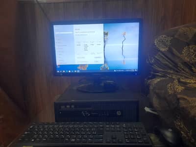Hp Elite Desktop core i5, with keybord, mouse, and 19 incell LED,