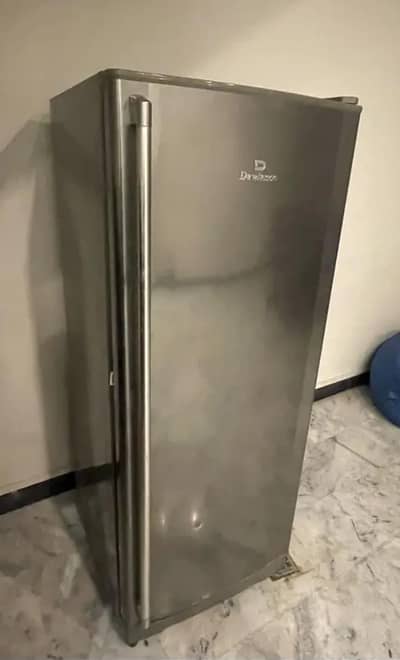 dawlance vertical freezer