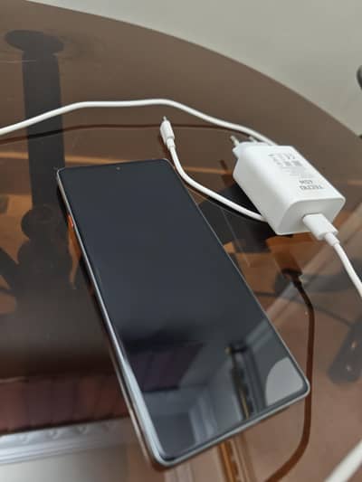 Techno Camon 40 8/256 60k