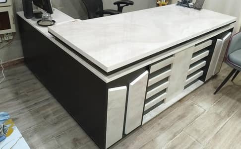 executive office table 6 feet top,