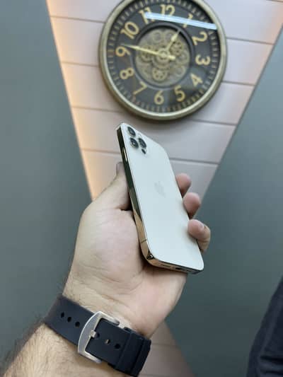 Iphone 12 Pro Factory Unlock [F. U] 128gb waterpack