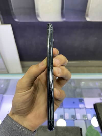 iphone 11 pro PTA approved with box