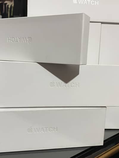 Apple Watch series 11 :46MM jet black box pack non active Apple