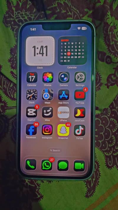 iPhone 13 white colour