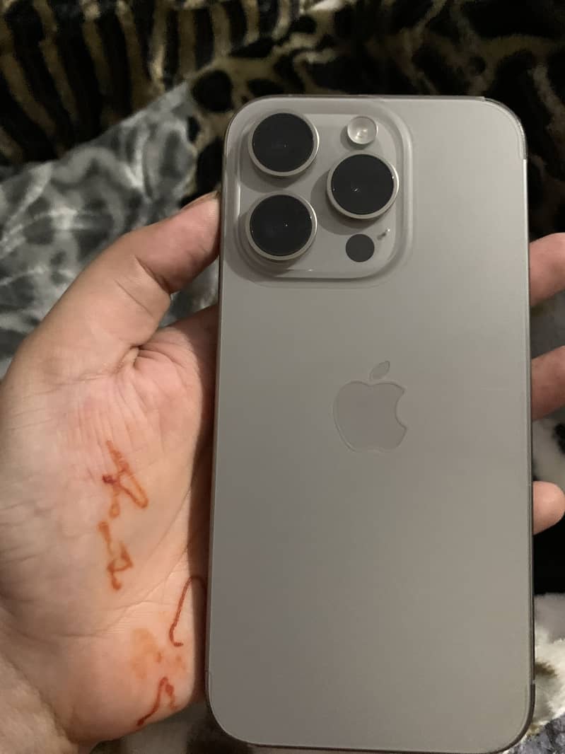 iPhone 15 pro 0