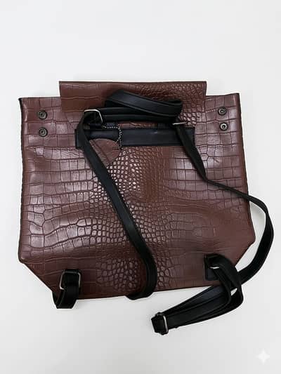 Leather bagback