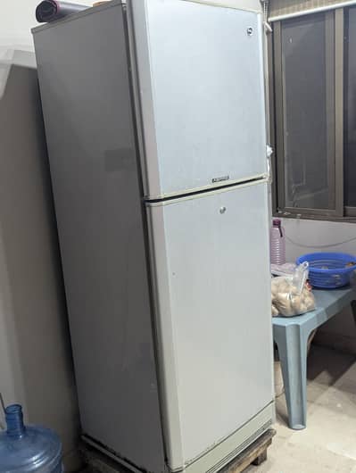 Refrigerator for sell