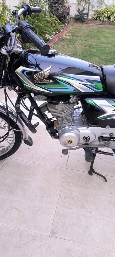 Honda Cg 125 model 2023.10 mahinay ki hay