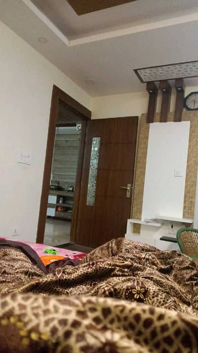 Daily basis room for couple family girls boys