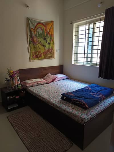 Daily basis room for couple family girls boys