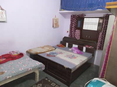 Daily basis room for couple family girls boys