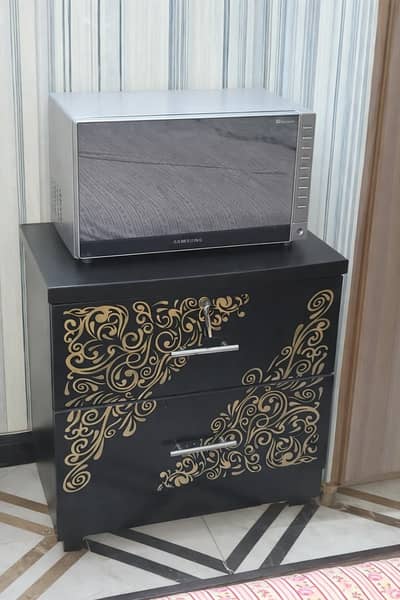 Bedroom Set for Sale – Bed, Side Tables, Dressing Table & Wardrobe