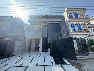 10 Marla Fully Furnished Brand New Luxury House With 10KW Solar Installed Available For Sale