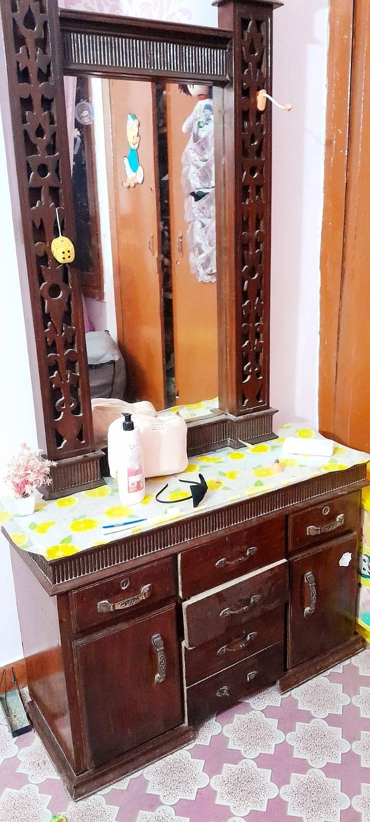 Dressing Table 1