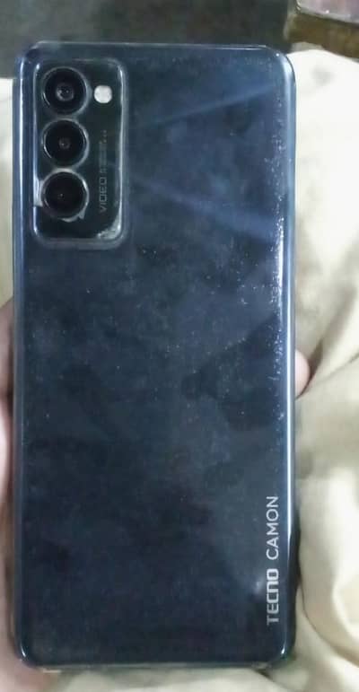 camon 18p 8/128gb