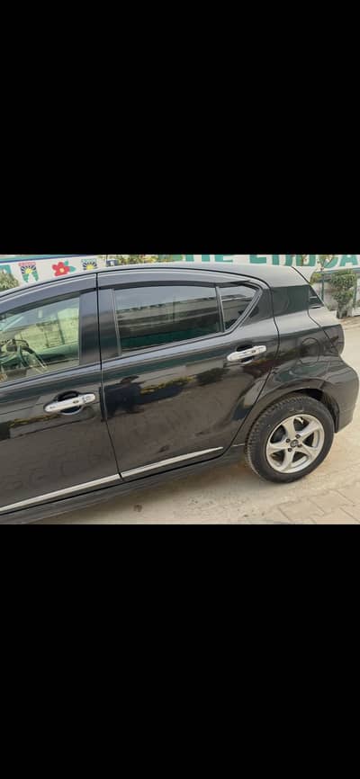 Toyota aqua 2012 G leather selection