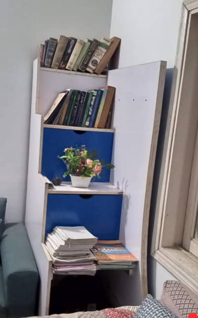 wood stairs  books drawers