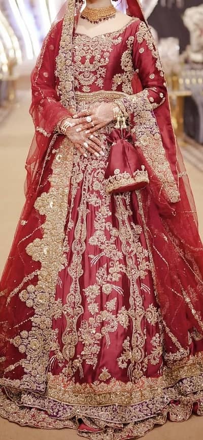 Bridal lehanga maxi by wedding asia