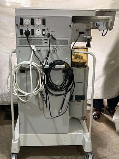 Datex Ohmeda GE Aestiva 5 7900 Anesthesia Machine GE
