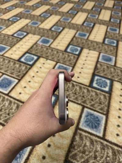 16 pro max desert titanium jv