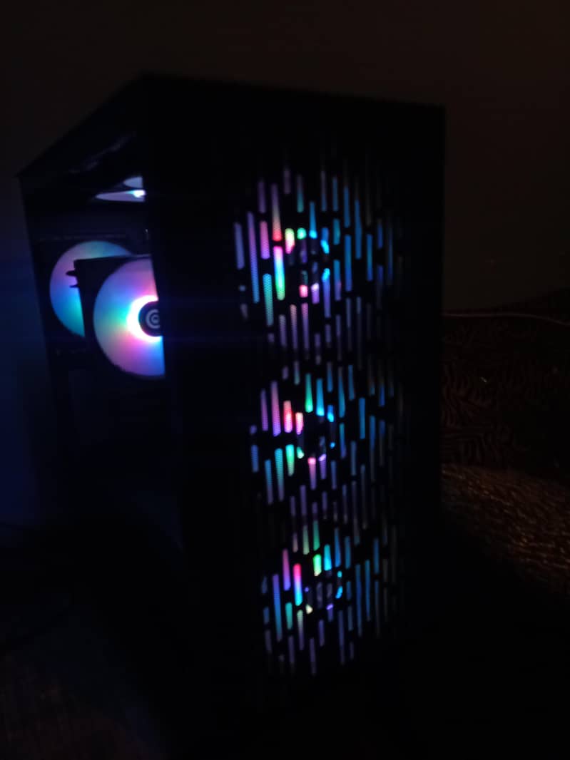 complete setup with monitor - Gaming PCs - 1112211882