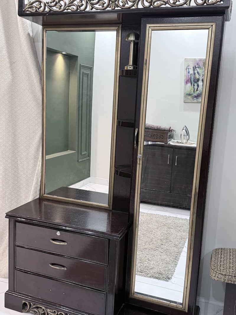Dressing Table with stool 2