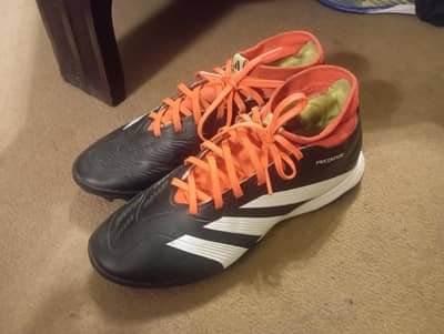 Adidas Predator League TF Turf Shoes ( grippers)