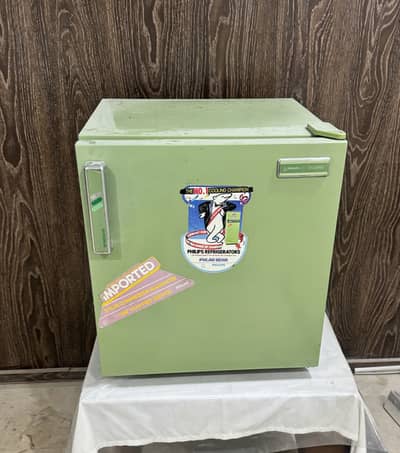 Philips mini Fridge