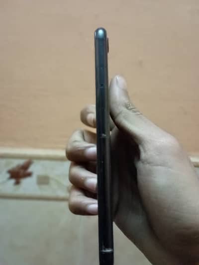 Iphone SE2020 Non PTA *Chance Deal*