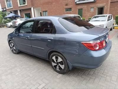 Honda city 2007 available with Driver
