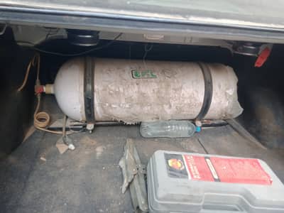CNG CYLINDER COMPANY FITTED COROLLA FOR SALE