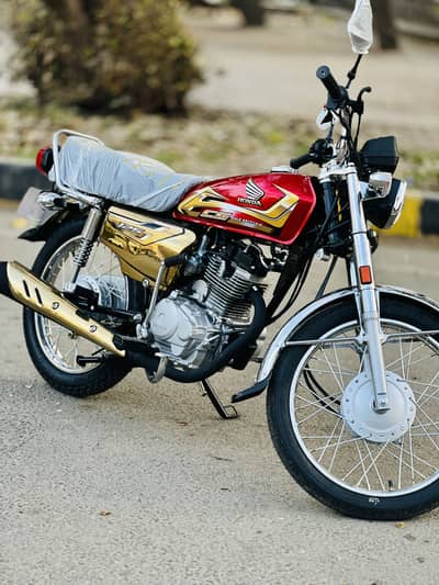 Honda Gold edition kal buy kia ha abhe sale krna