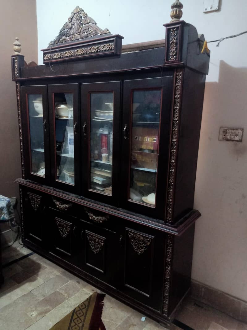 divider & dressing table 0