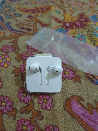 apple original lightning handfree