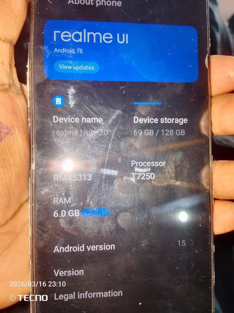 بس وہی موبائل کی سپیکر کا مسئلہ ہے باقی 10 بائ 10 ہے کنڈیشن 2