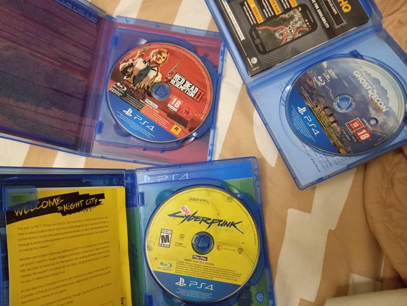 PS4 discs 1
