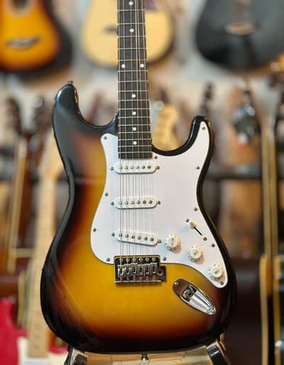 electric guitar contact by WhatsApp LS Guitar5 03149367007