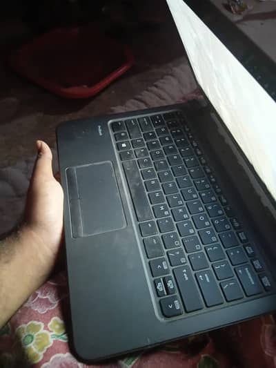 Hp probook 11 G1. i3 5gen.