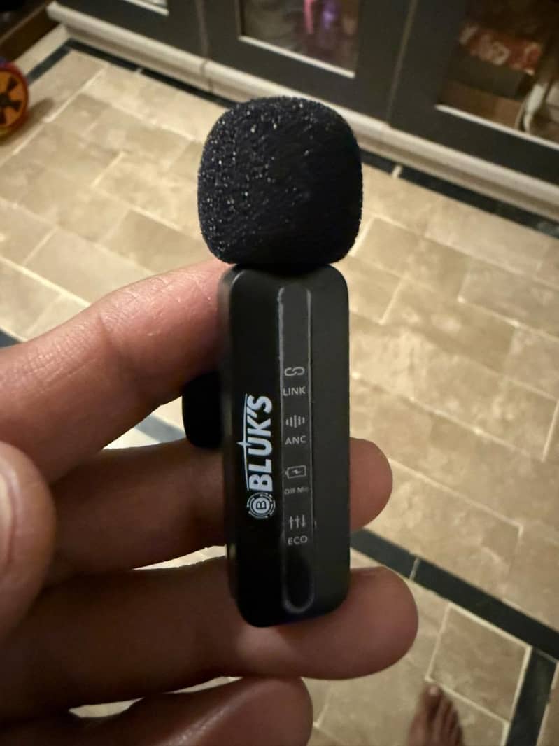 Wireless Mic 0