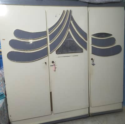 3 Pc Almari (Almirah)