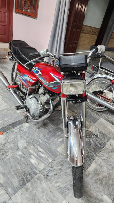 Honda 125 2000 model