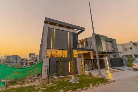 10 Marla Luxury Upper Portion is Available for Rent in Bahria Town Lahore