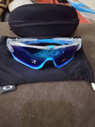 Oakley sports glasses original