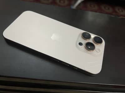 iPhone 16 pro pta approve (read full add)