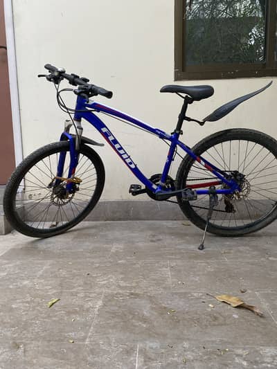Fluid Mountain Bike (MTB) - Aluminum body - Disc Brakes - Sports Cycle