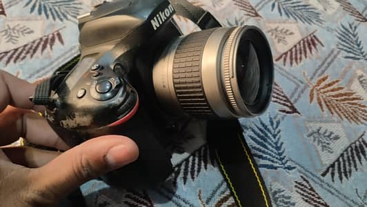 Nikon 610 for sale with 2  Lens