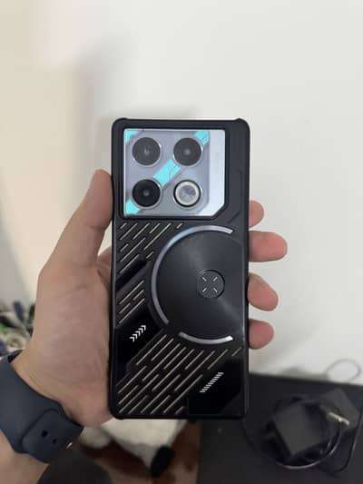 Selling my infinix Gt20 pro with Box! Pta approved